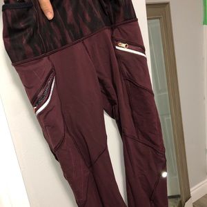 Size 4 lulu lemons burgundy highwaisted
